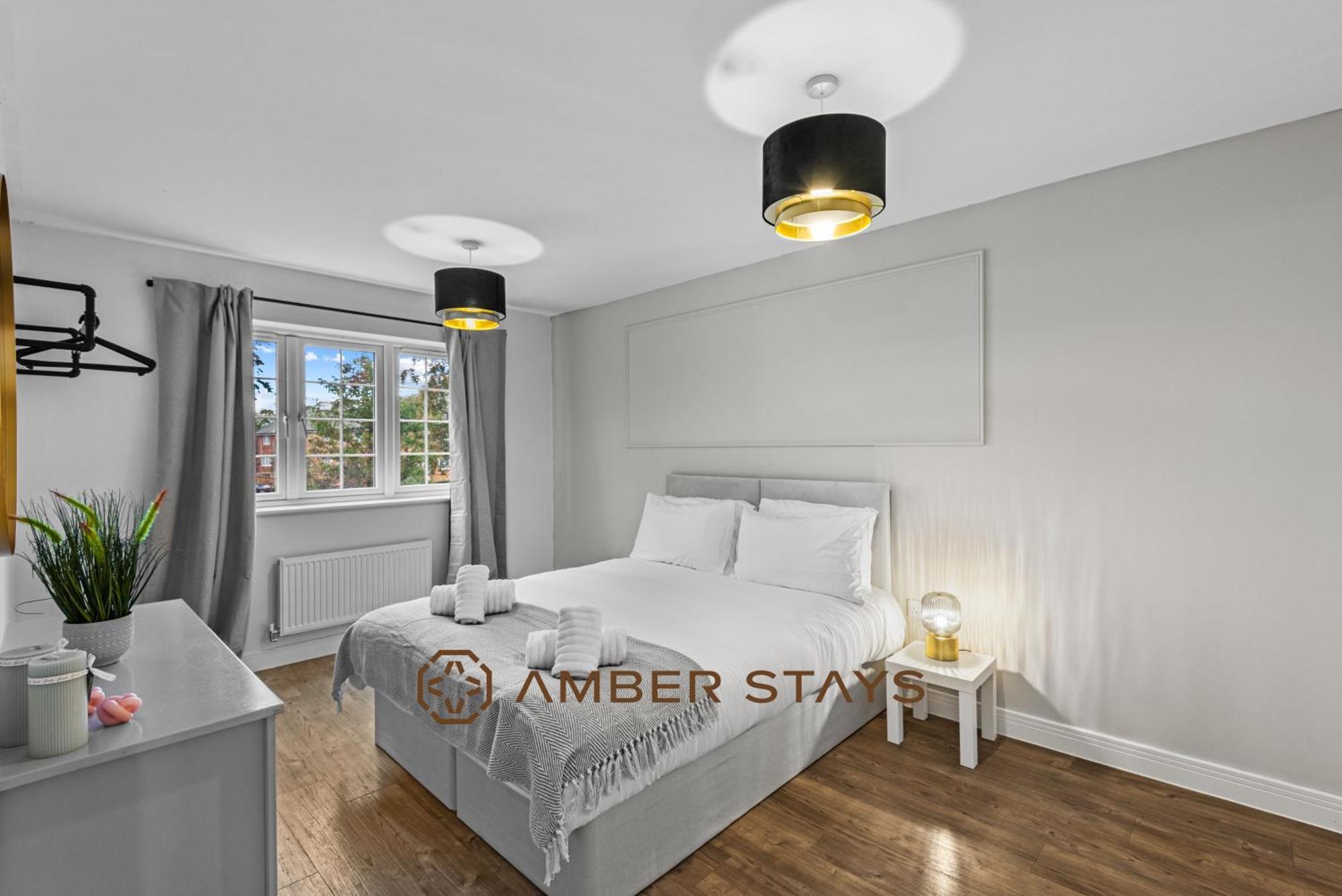 Spacious 5 Bed House In Reading By Amber Stays, Perfect For Business & Contractors, Sleeps 12! Εξωτερικό φωτογραφία