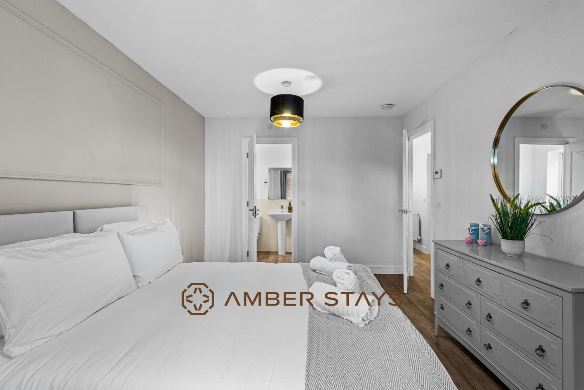Spacious 5 Bed House In Reading By Amber Stays, Perfect For Business & Contractors, Sleeps 12! Εξωτερικό φωτογραφία