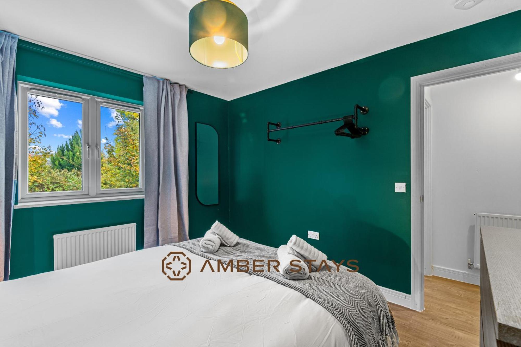 Spacious 5 Bed House In Reading By Amber Stays, Perfect For Business & Contractors, Sleeps 12! Εξωτερικό φωτογραφία
