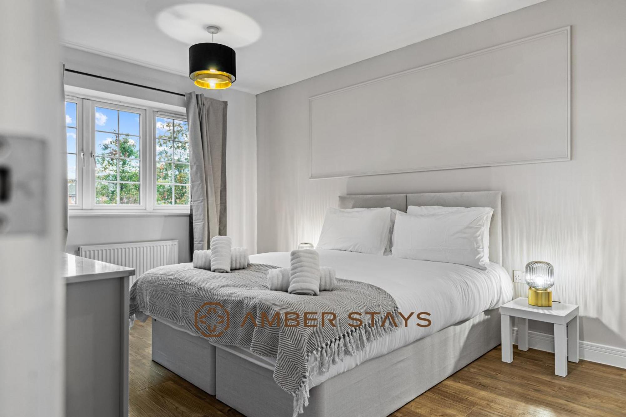 Spacious 5 Bed House In Reading By Amber Stays, Perfect For Business & Contractors, Sleeps 12! Εξωτερικό φωτογραφία